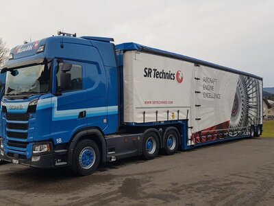 Tekno Tekno Scania S Highline 6x4 met 2-assige Resin Meusburger dieplader HEUSSI