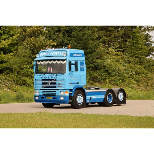 WSI WSI Volvo F12 Globetrotter 6x2 SONNIE PEDERSEN