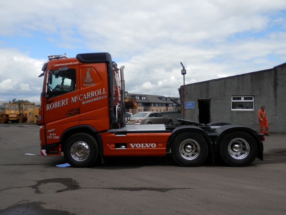 WSI WSI Volvo FH05 lowroof 6x4 with 3-axle lowloader ROBERT McCARROLL Glasgow Scotland