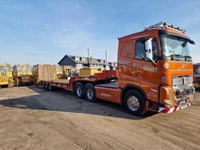 WSI WSI Volvo FH05 lowroof 6x4 with 3-axle lowloader ROBERT McCARROLL Glasgow Scotland