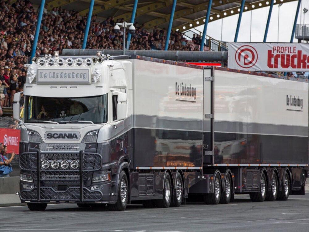 WSI WSI Scania S Highline 6x2 motor koelwagen met koeloplegger + LZV dolly low DE LINDENBORG