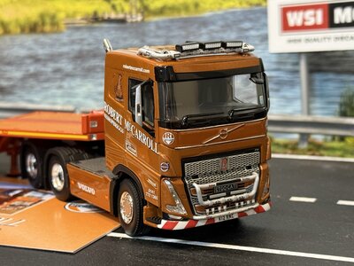 WSI WSI Volvo FH05 lowroof 6x4 with 3-axle lowloader ROBERT McCARROLL Glasgow Scotland