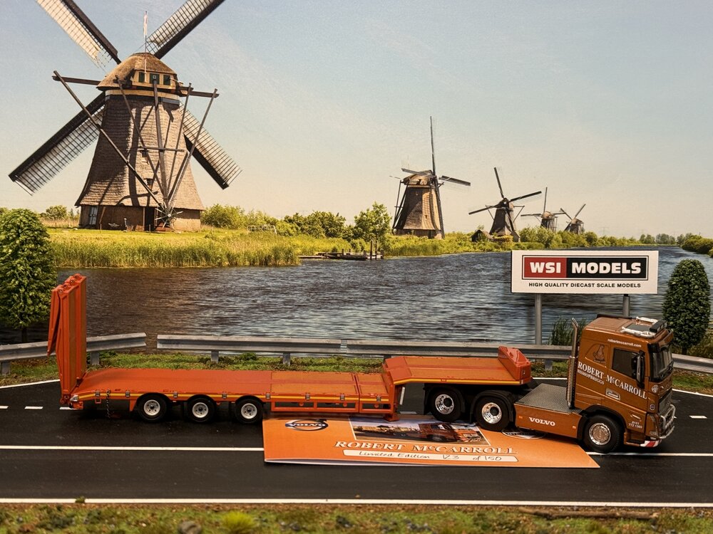 WSI WSI Volvo FH05 lowroof 6x4 with 3-axle lowloader ROBERT McCARROLL Glasgow Scotland