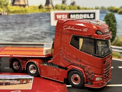 WSI WSI DAF XG+ with 3-axle lowloader ADVANCE CONTRUCTION SCOTLAND