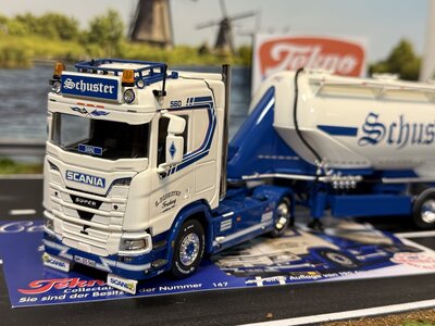 Tekno Tekno Scania Next Gen 560R met Feldbinder onderlosser SCHUSTER