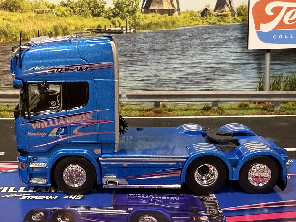 Tekno Tekno Scania R730 Streamline 6x2 sleepas trekker WILLIAMSON