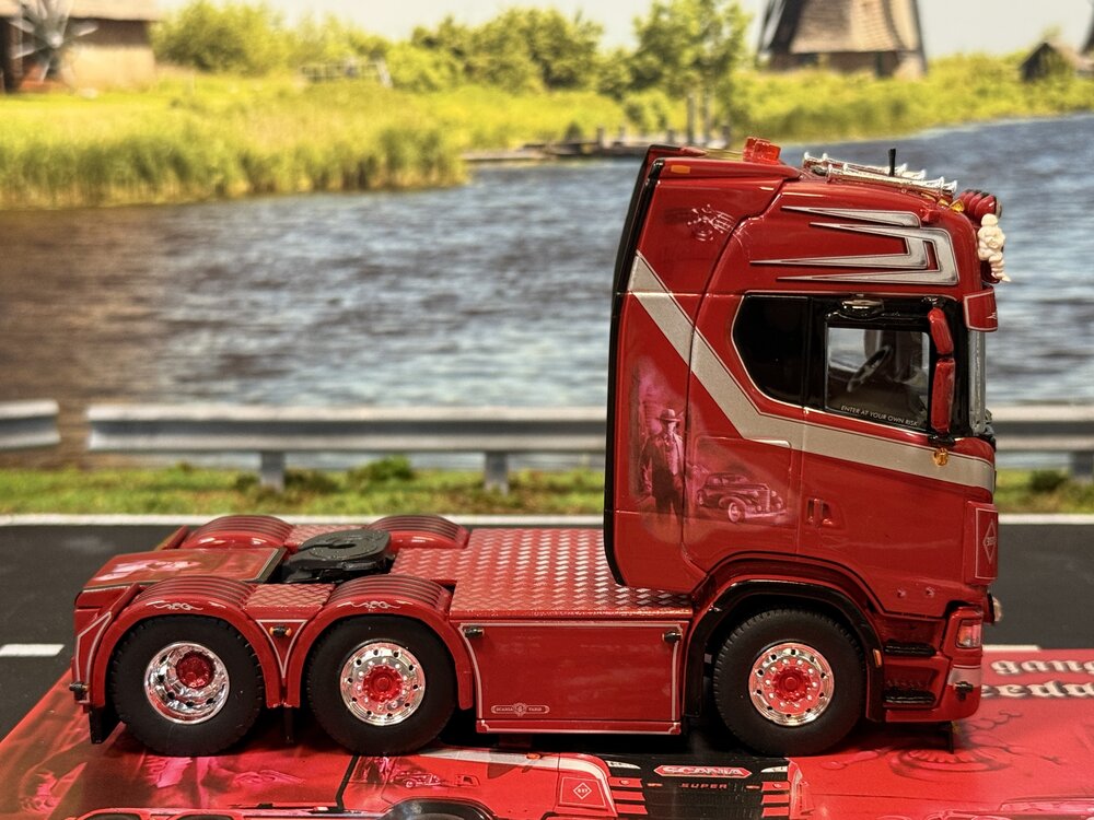 Tekno Tekno Scania NGS Highline 6x2 WEEDA "OLD SCHOOL GANGSTERS"