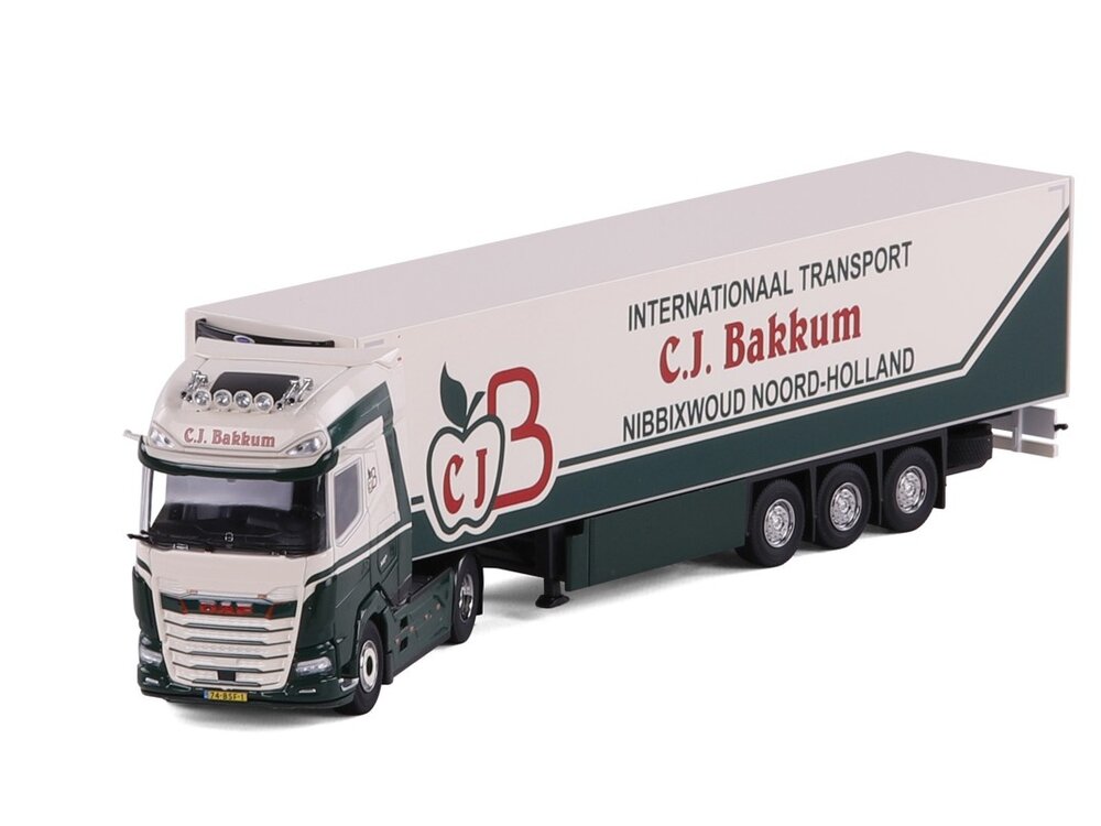 Cavallino Cavallino DAF XG+  with 3-axle reefertrailer C.J. BAKKUM