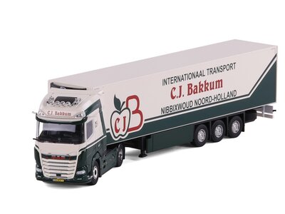 Cavallino Cavallino DAF XG+ met 3-as koeloplegger C.J. BAKKUM