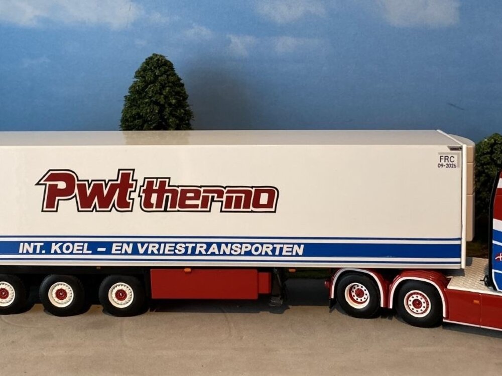 WSI WSI Scania S 6x2 met 3-as koeloplegger PWT