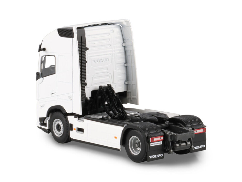 WSI WSI Volvo FH Aero Globetrotter XL 4x2 WHITE LINE