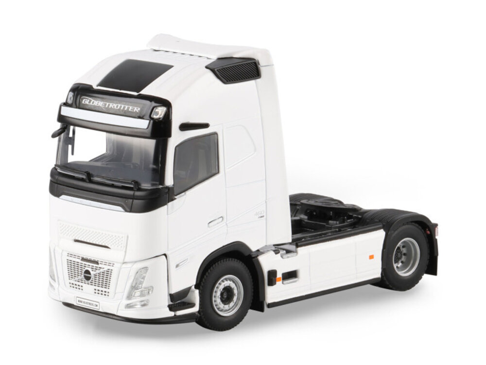 WSI WSI Volvo FH Aero Globetrotter XL 4x2 WHITE LINE