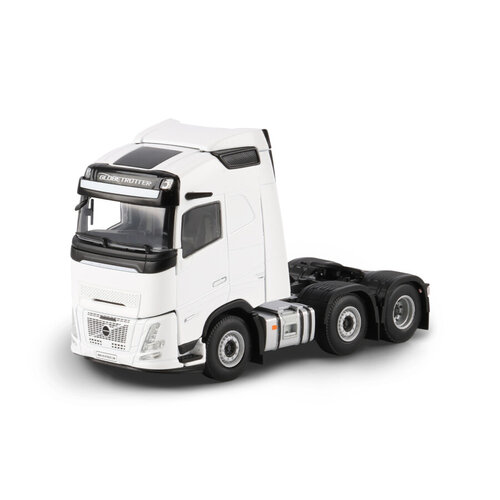 WSI WSI Volvo FH Aero Globetrotter 6x2 WHITE LINE