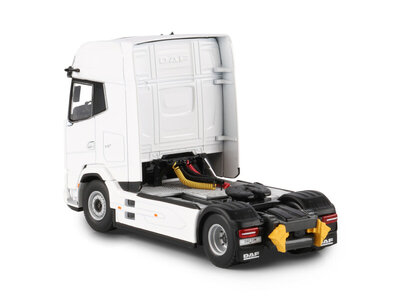 WSI WSI DAF XG+ MY25 4X2 WHITE LINE