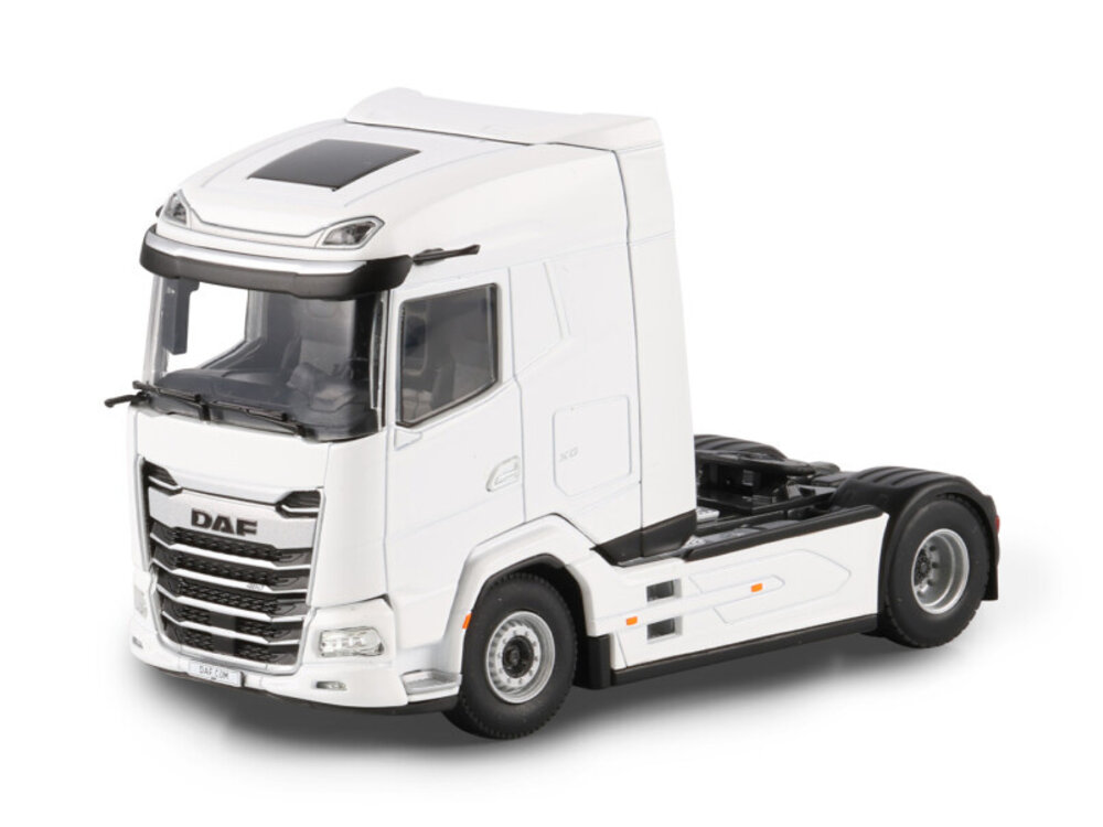 WSI WSI DAF XG 4X2 WHITE LINE