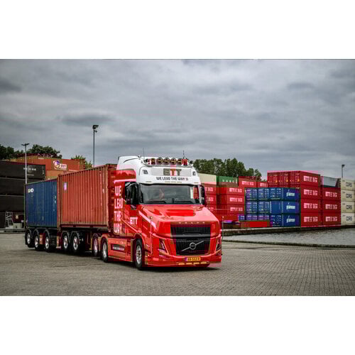 WSI WSI Vlastuin Torpedo VT5 Aero Globetrotter XXL 6x2 with 5-axle combi container trailer +2x 20ft container BTT MULTIMODAL CONTAINER SOLUTIONS