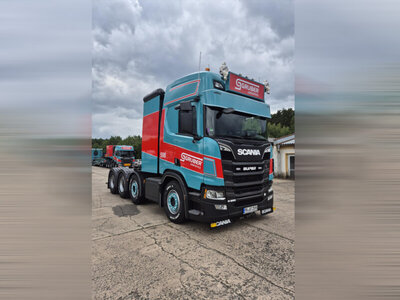 WSI WSI Scania R Highline 8x4 with 7-axle mannoovr + 2-axle dolly GRUBER