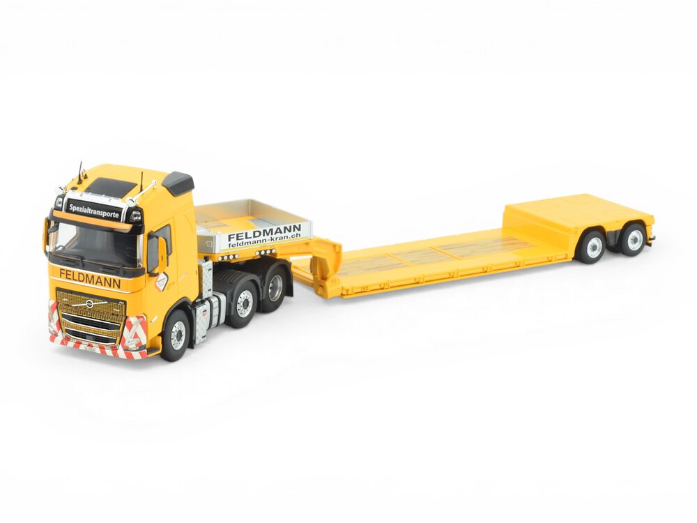 Tekno Tekno Volvo FH05 Globetrotter 6x2 met 2-assige dieplader FELDMANN