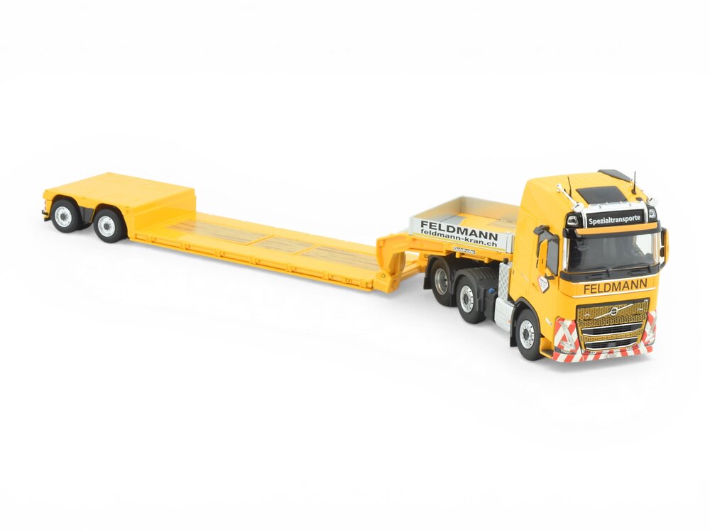 Tekno Tekno Volvo FH05 Globetrotter 6x2 with 2-axle lowloader FELDMANN