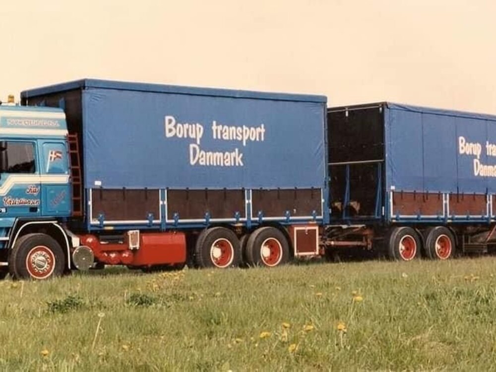 Tekno Tekno Volvo F16 Globetrotter riged truck with 3-aaxle  trailer KAJ CHRISTIANSEN