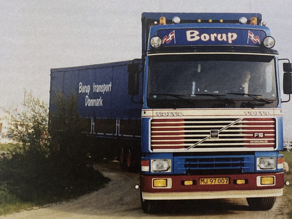 Tekno Tekno Volvo F16 Globetrotter riged truck with 3-aaxle  trailer KAJ CHRISTIANSEN