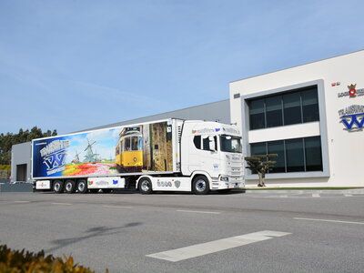 Tekno Tekno Scania Next Gen 500S met 3-assige koeloplegger TRANSWHITE