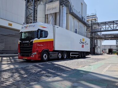 Tekno Tekno Scania Next Gen 530S-V8 Highline 6x2 with 3-axle  reefer trailer SIMON LOOS