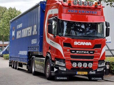 Tekno Tekno Scania NGR 4x2 Highline with 3-axle Meusburger trailer NICO KWINTEN