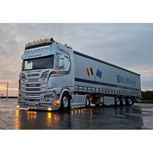 WSI WSI Scania S Highline 4x2 met 3-as schuifzeilen oplegger BECATRANS
