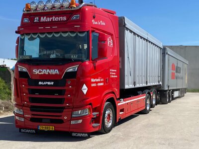 Tekno Tekno Scania Next Gen S-series hooklift  LZV combination MARTENS BV