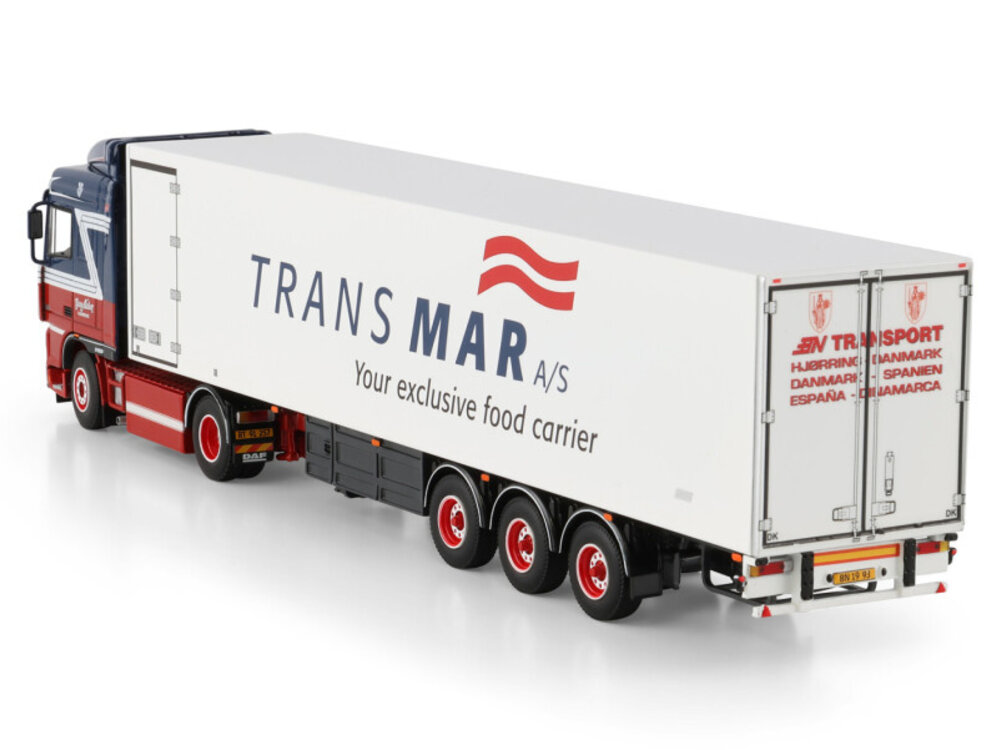 WSI WSI DAF XF95 Space cab  4x2 with 3-axle reefer trailer BJARNE NIELSEN