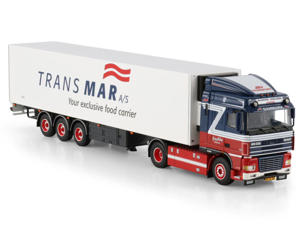 WSI WSI DAF XF95 Space cab  4x2 with 3-axle reefer trailer BJARNE NIELSEN