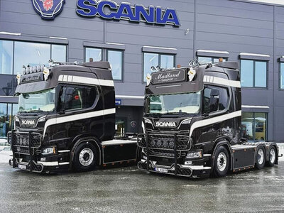 WSI WSI Scania R Highline 6x2 MADLAND