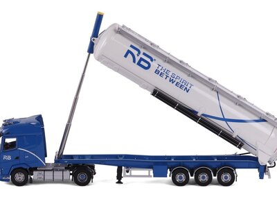 Cavallino Cavallino DAF XG 4x2 with 3-axle bulk trailer RB LOGISTICS