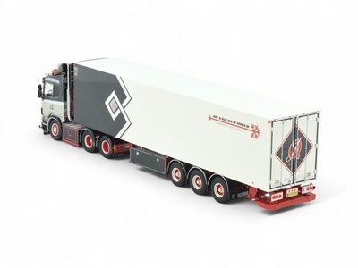 Tekno Tekno Scania 4-serie sleepas met 3-assige koeloplegger J.Q. VAN DER MEER