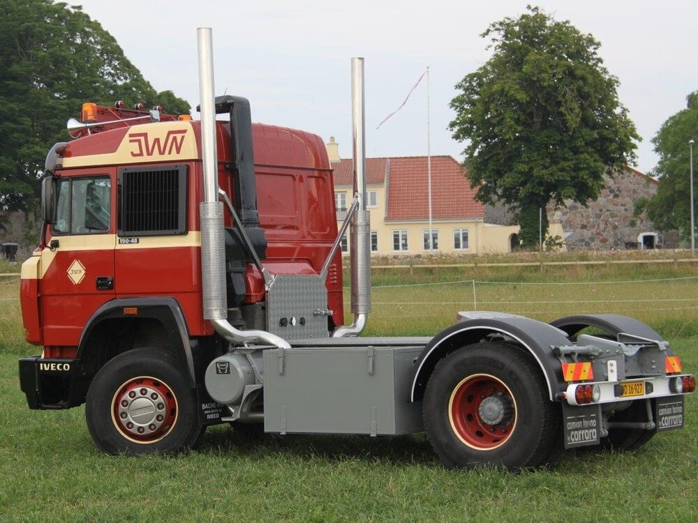 Tekno Tekno Iveco TurboStar 4x2 J. WERNER NIELSEN