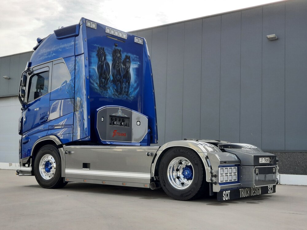 Tekno Tekno Volvo FH05 Globetrotter XL 4x2 JT TRANS