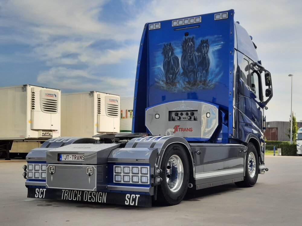 Tekno Tekno Volvo FH05 Globetrotter XL 4x2 JT TRANS