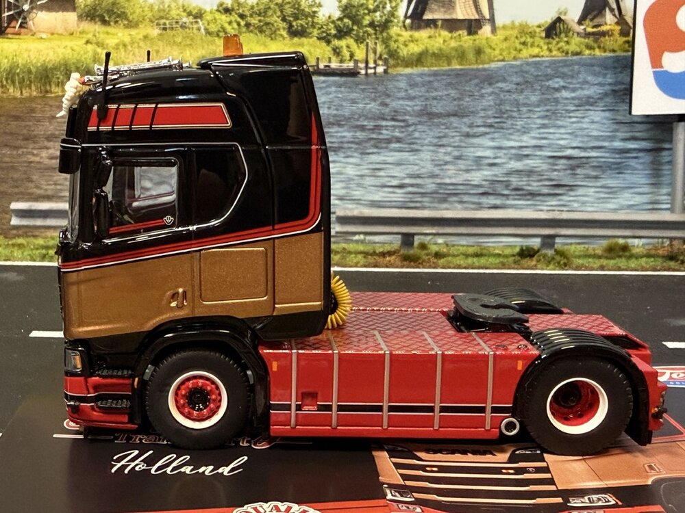 Tekno Tekno Scania NGR Highline 4x2 660 V8 BART SLUIJS TRANSPORT