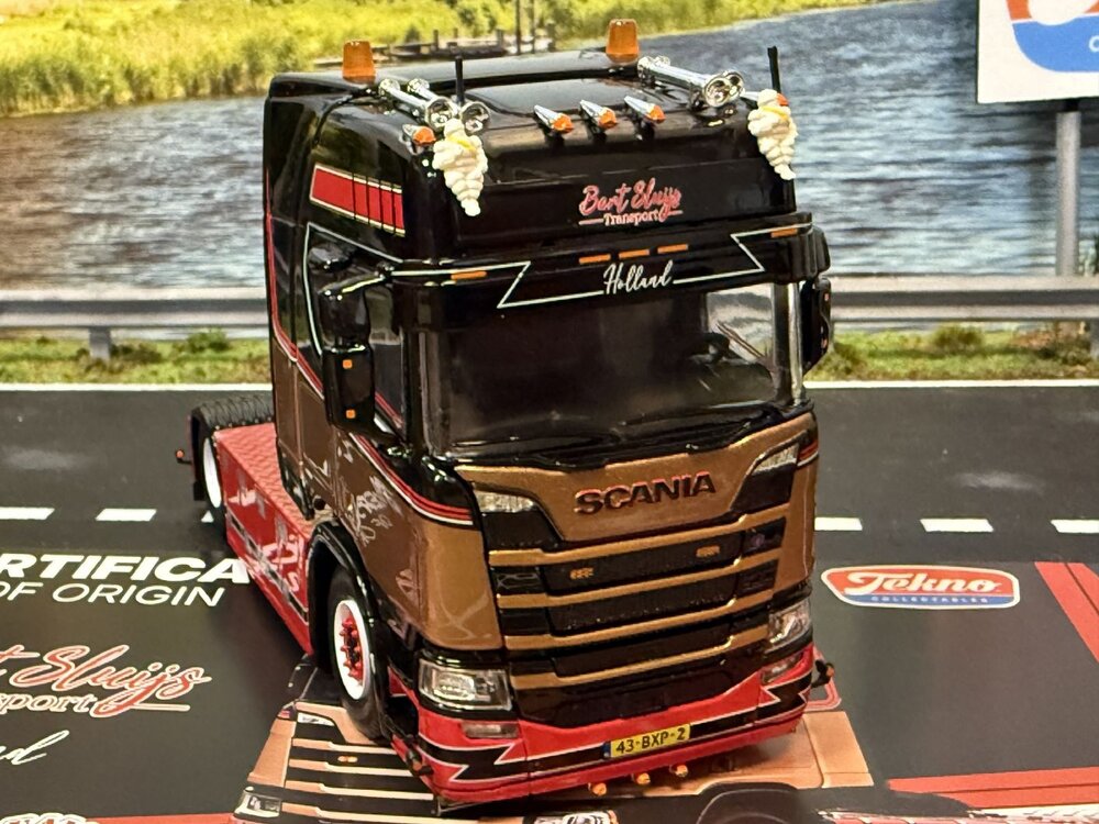 Tekno Tekno Scania NGR Highline 4x2 660 V8 BART SLUIJS TRANSPORT