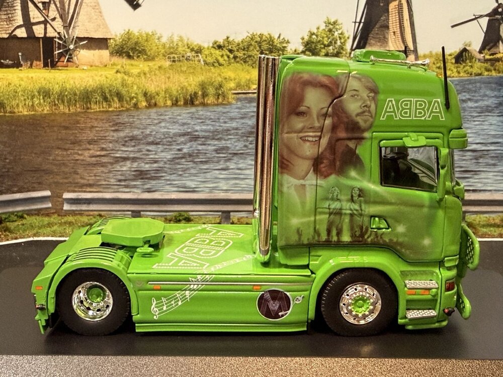 Tekno Tekno Scania R-Streamline Topline 4x2 JENNI "ABBA TRUCK"