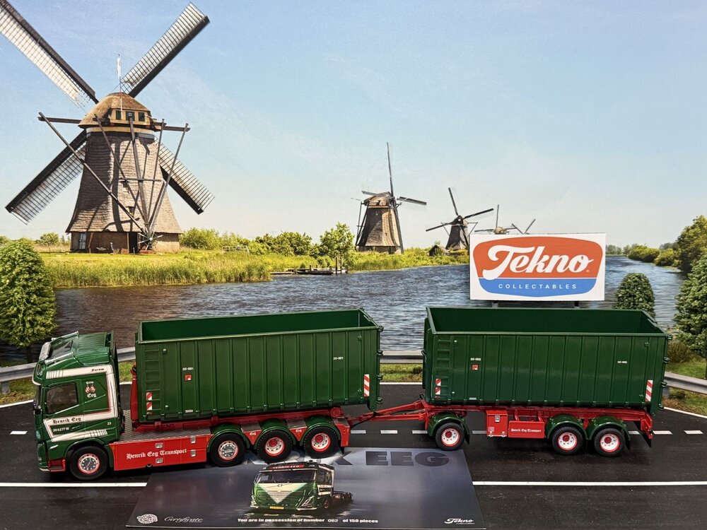 Tekno Tekno Volvo FH05 Globetrotter hooklift with trailer HENDRIK EEG