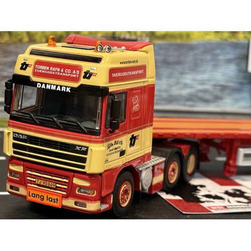 WSI WSI DAF XF 95 Super Space Cab 6x2  met 3-assige steenoplegger TORBEN RAFN