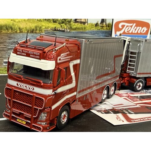 Tekno Tekno Volvo FH04 Globetrotter rigid truck with trailer + zamac opentop containers G & J VAN LEEUWEN
