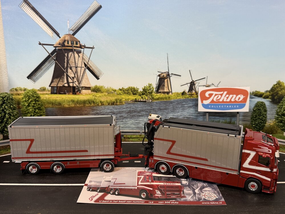 Tekno Tekno Volvo FH04 Globetrotter rigid truck with trailer + zamac opentop containers G & J VAN LEEUWEN