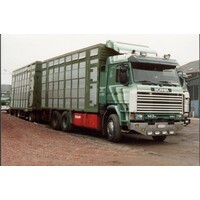 Tekno Scania 3-serie Topline met 3-assige schamel aanhanger met veeopbouw  SCHOONBROODT & HIBUS