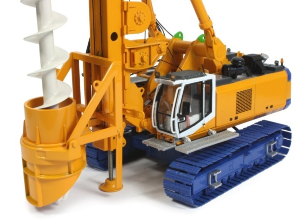 Brami Scalemodels Brami Scalemodels BAUER BG 40 DRILLING RIG