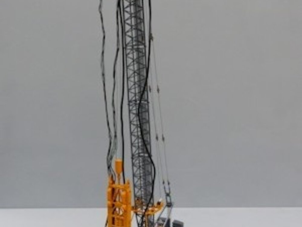 Bymo Bymo Scalemodels BAUER MC96 with BC35  CRAWLER CRANE