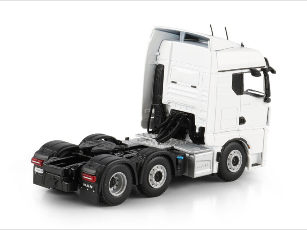 WSI WSI MAN TGX GM 6x2 WHITE LINE