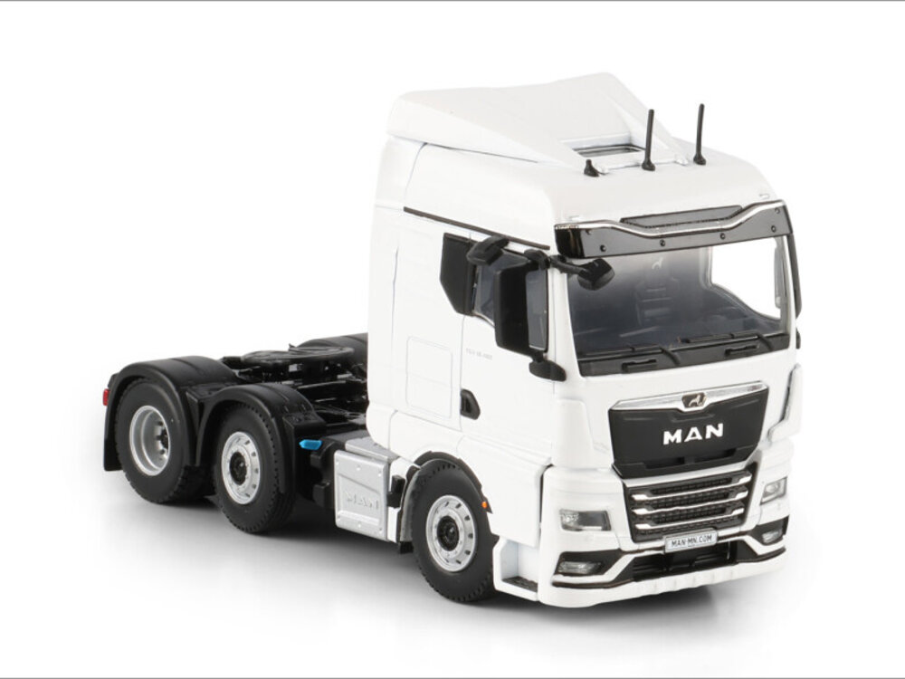 WSI WSI MAN TGX GM 6x2 WHITE LINE